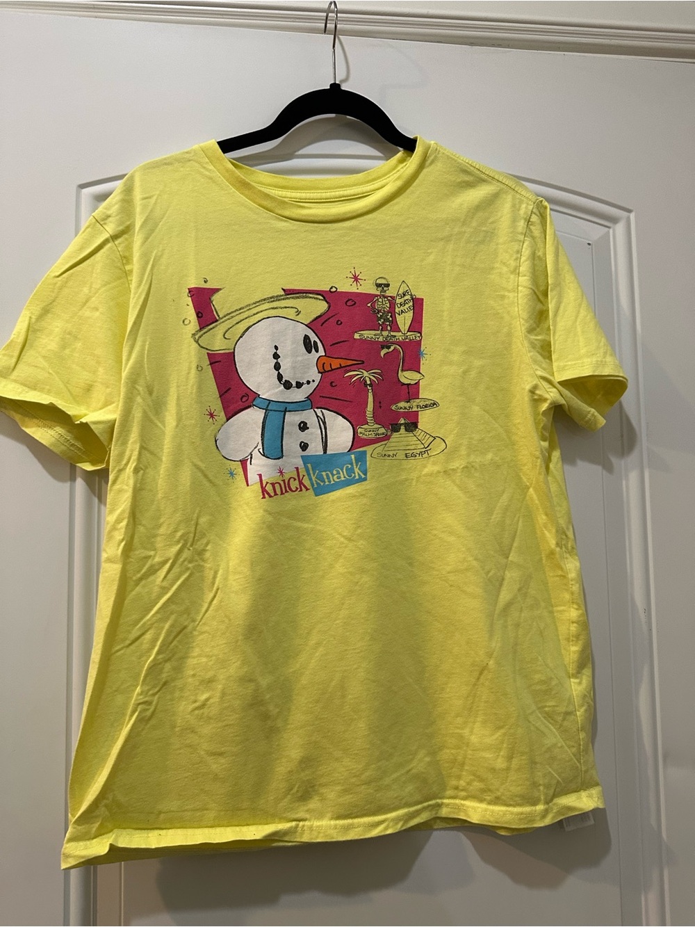 Disney Yellow Snowman T-Shirt Medium